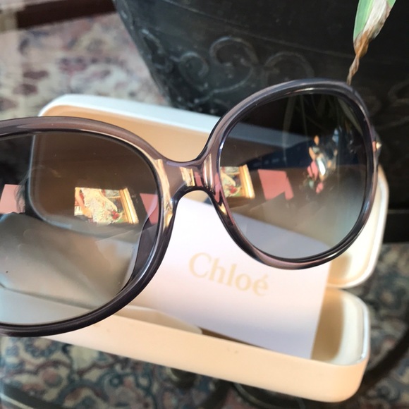 Chloe 2018 - Picture 3 of 8